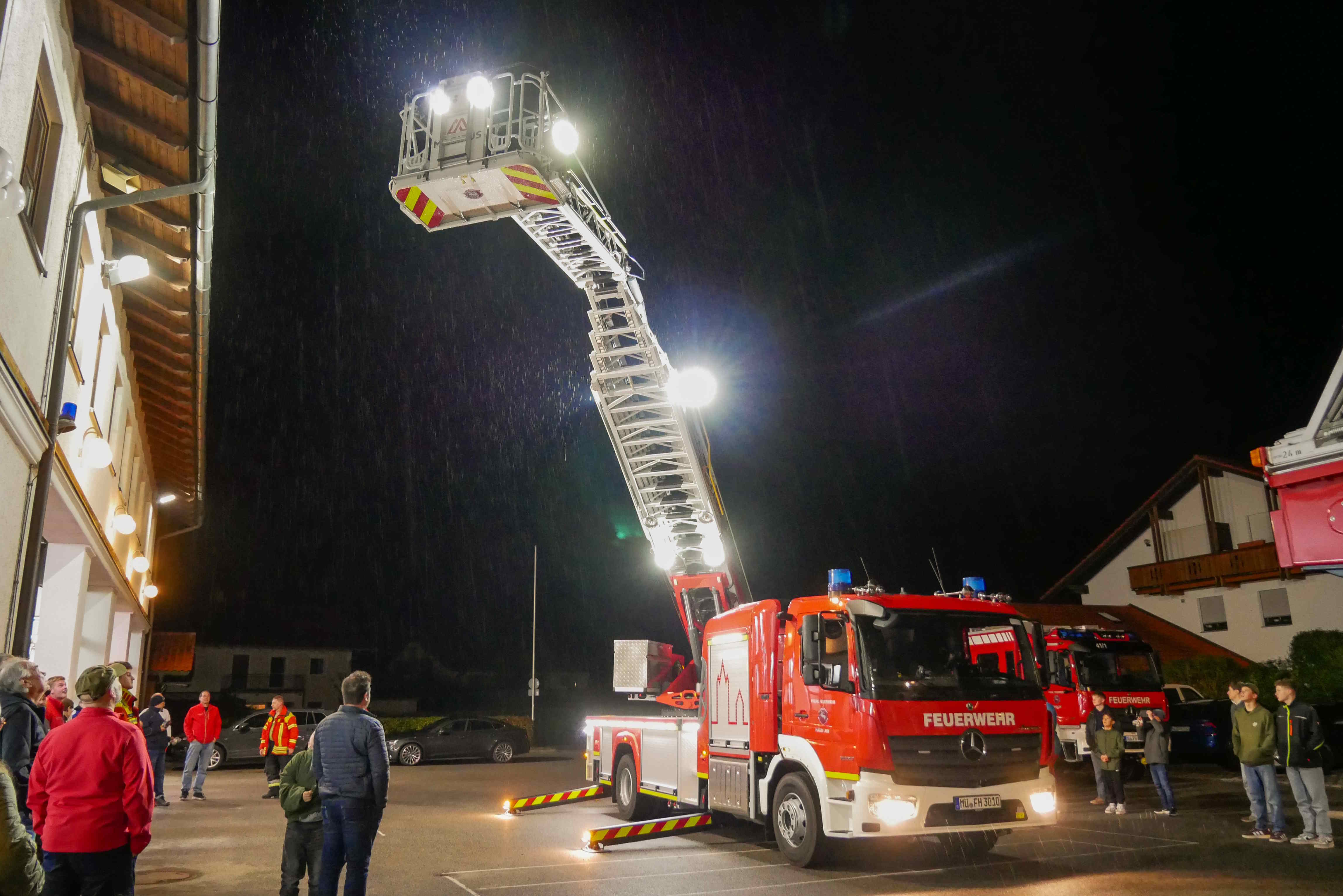 Neue Drehleiter für die Feuerwehr Haag