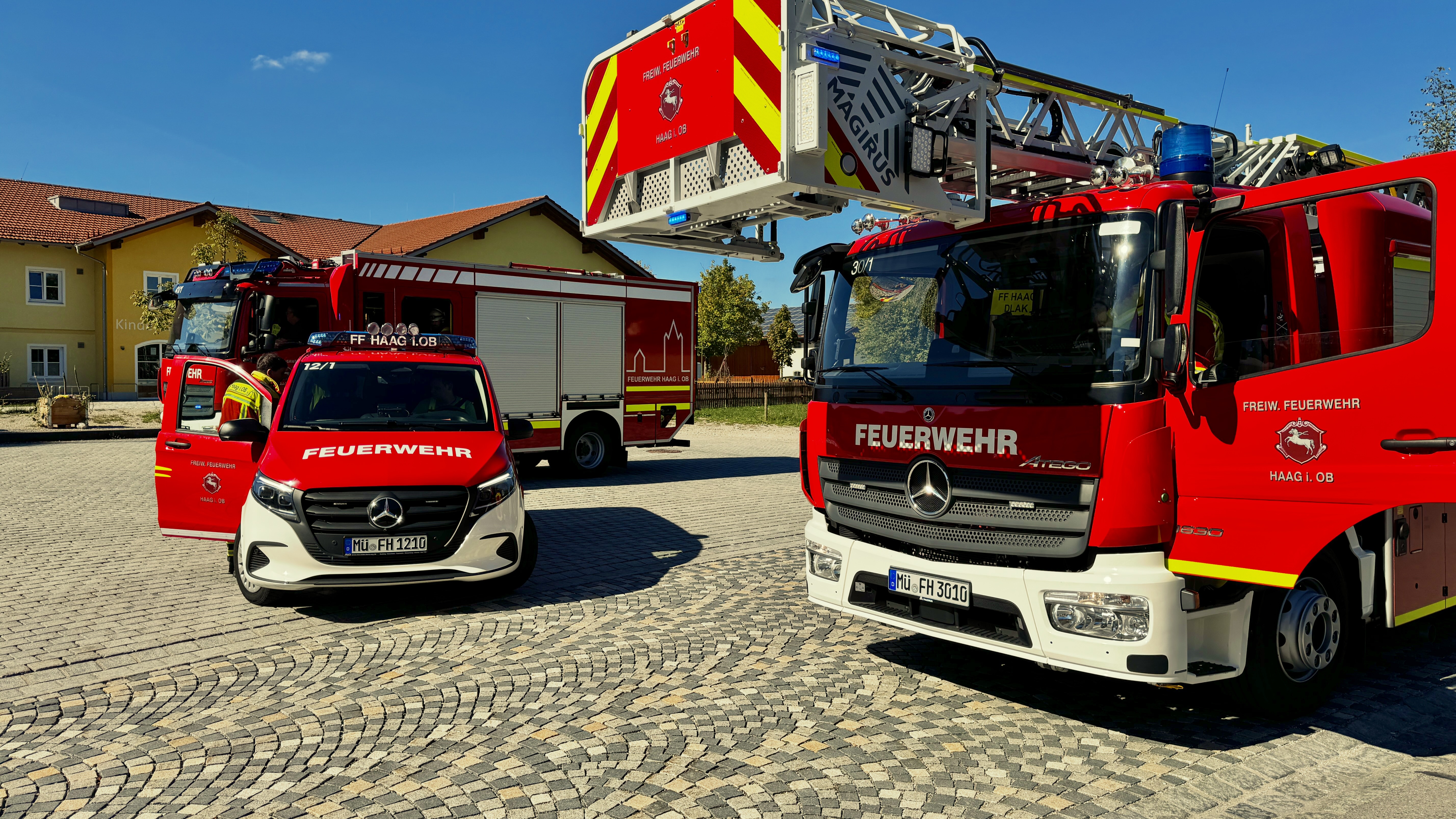 THL Rettungskorb - Drehleiterrettung in Albaching